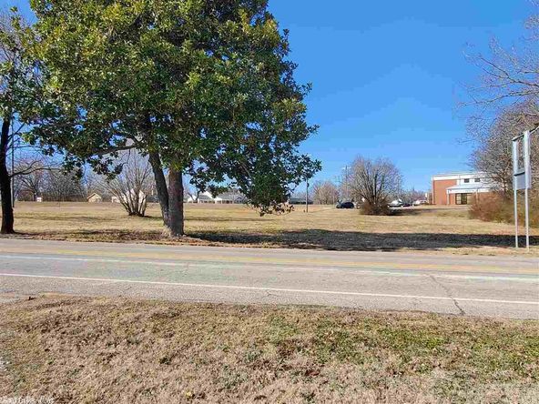 000 E Main, Ash Flat, AR 72513